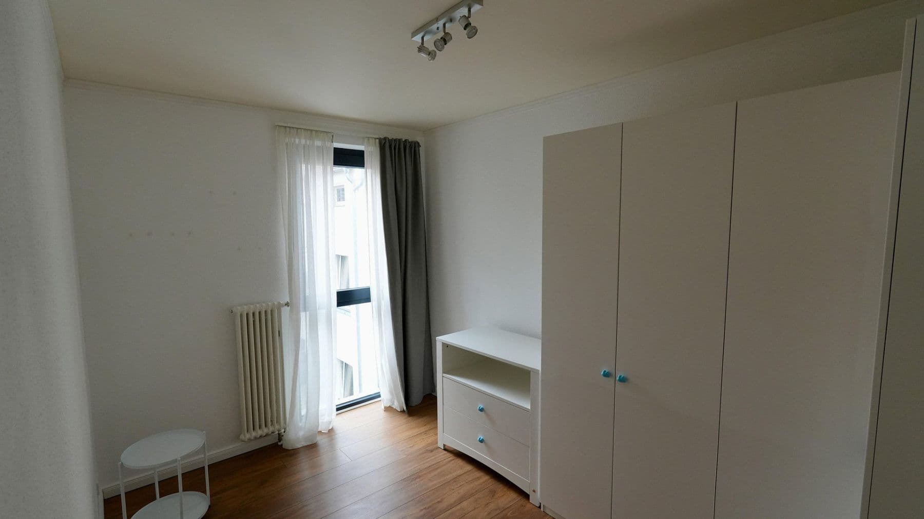 Pronájem bytu 4+1 102 m², Sonntagstr 28, Berlin, Berlín Pronájem bytu 4+1 102 m², Sonntagstr 28, Berlin, Berlín