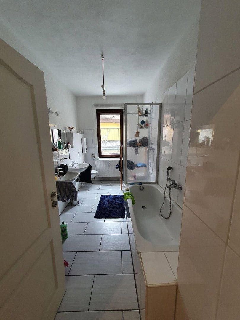 Pronájem bytu 2+1 76 m², Bahnhofstraße 9, Rottenburg am Neckar, Bádensko-Württembersko Pronájem bytu 2+1 76 m², Bahnhofstraße 9, Rottenburg am Neckar, Bádensko-Württembersko