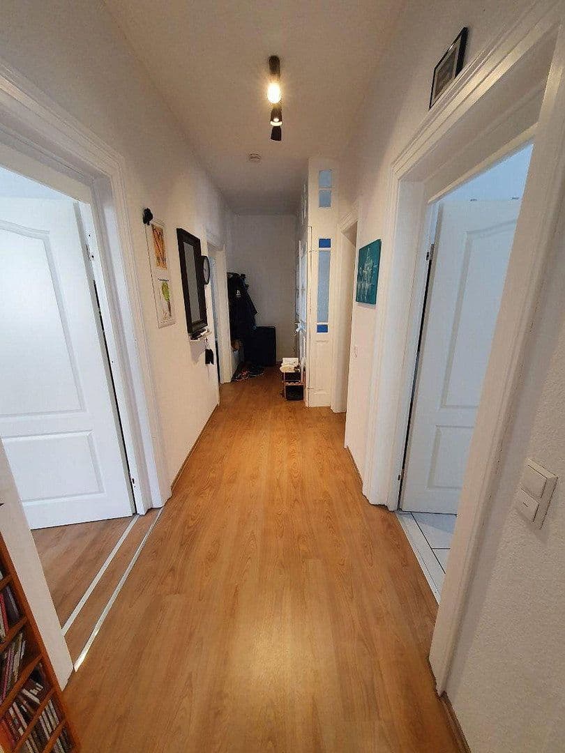 Pronájem bytu 2+1 76 m², Bahnhofstraße 9, Rottenburg am Neckar, Bádensko-Württembersko Pronájem bytu 2+1 76 m², Bahnhofstraße 9, Rottenburg am Neckar, Bádensko-Württembersko