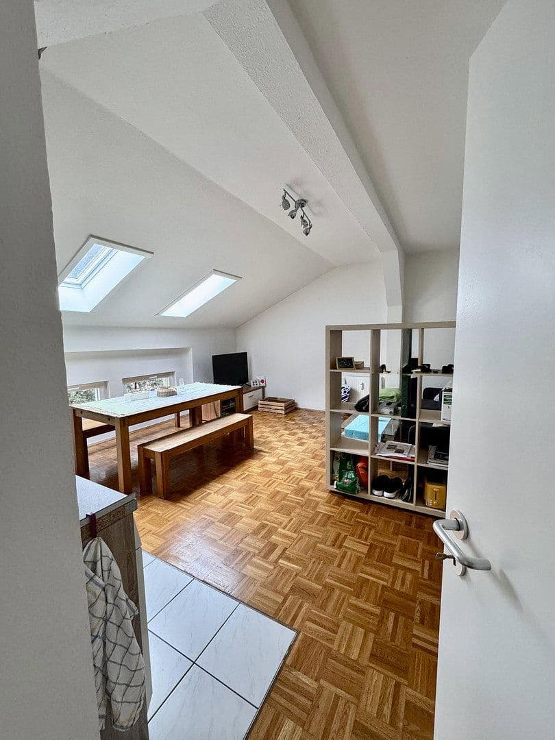 Pronájem bytu 2+1 41 m², Rohrer Str. 2, Meiningen, Durynsko Pronájem bytu 2+1 41 m², Rohrer Str. 2, Meiningen, Durynsko