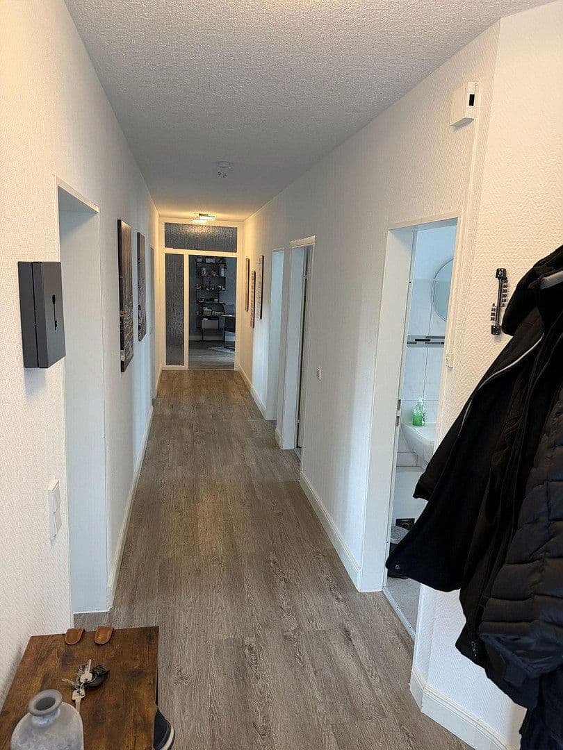 Pronájem bytu 3+1 122 m², Bensbergerstr.31, Overath, Severní Porýní-Vestfálsko Pronájem bytu 3+1 122 m², Bensbergerstr.31, Overath, Severní Porýní-Vestfálsko