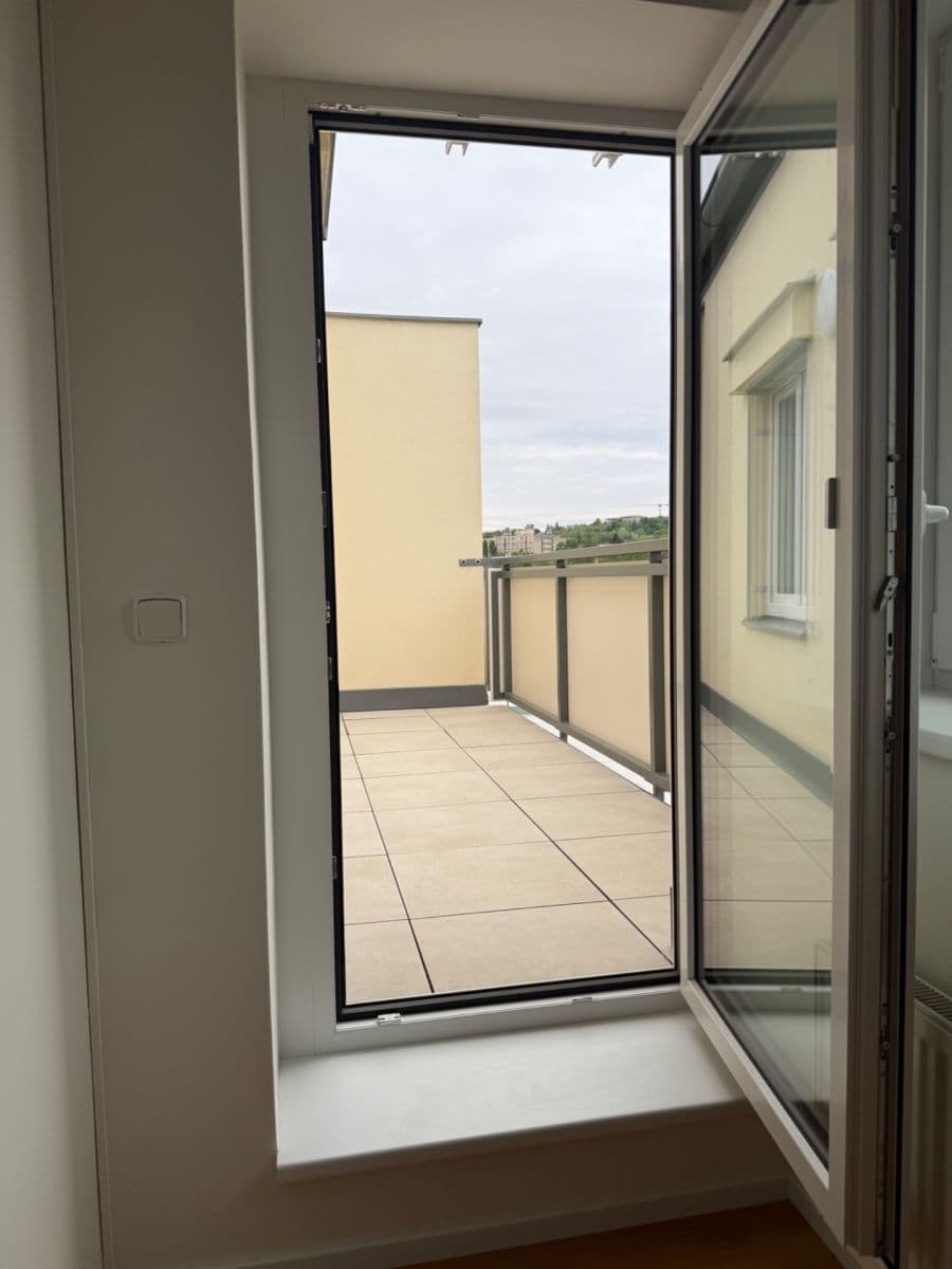 Pronájem bytu 2+kk 68 m², Renneská třída, Brno, Jihomoravský kraj Pronájem bytu 2+kk 68 m², Renneská třída, Brno, Jihomoravský kraj