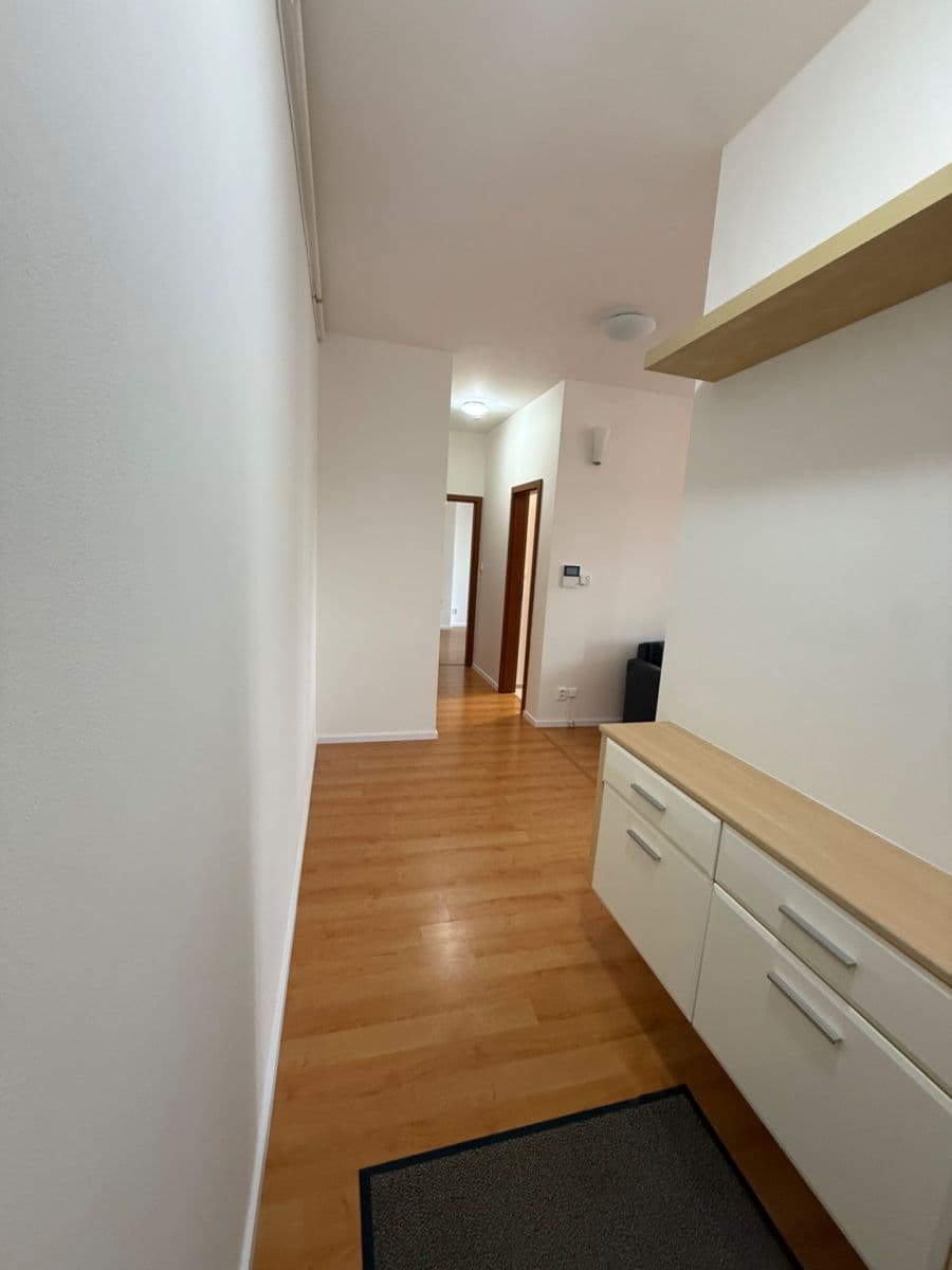 Pronájem bytu 2+kk 68 m², Renneská třída, Brno, Jihomoravský kraj Pronájem bytu 2+kk 68 m², Renneská třída, Brno, Jihomoravský kraj