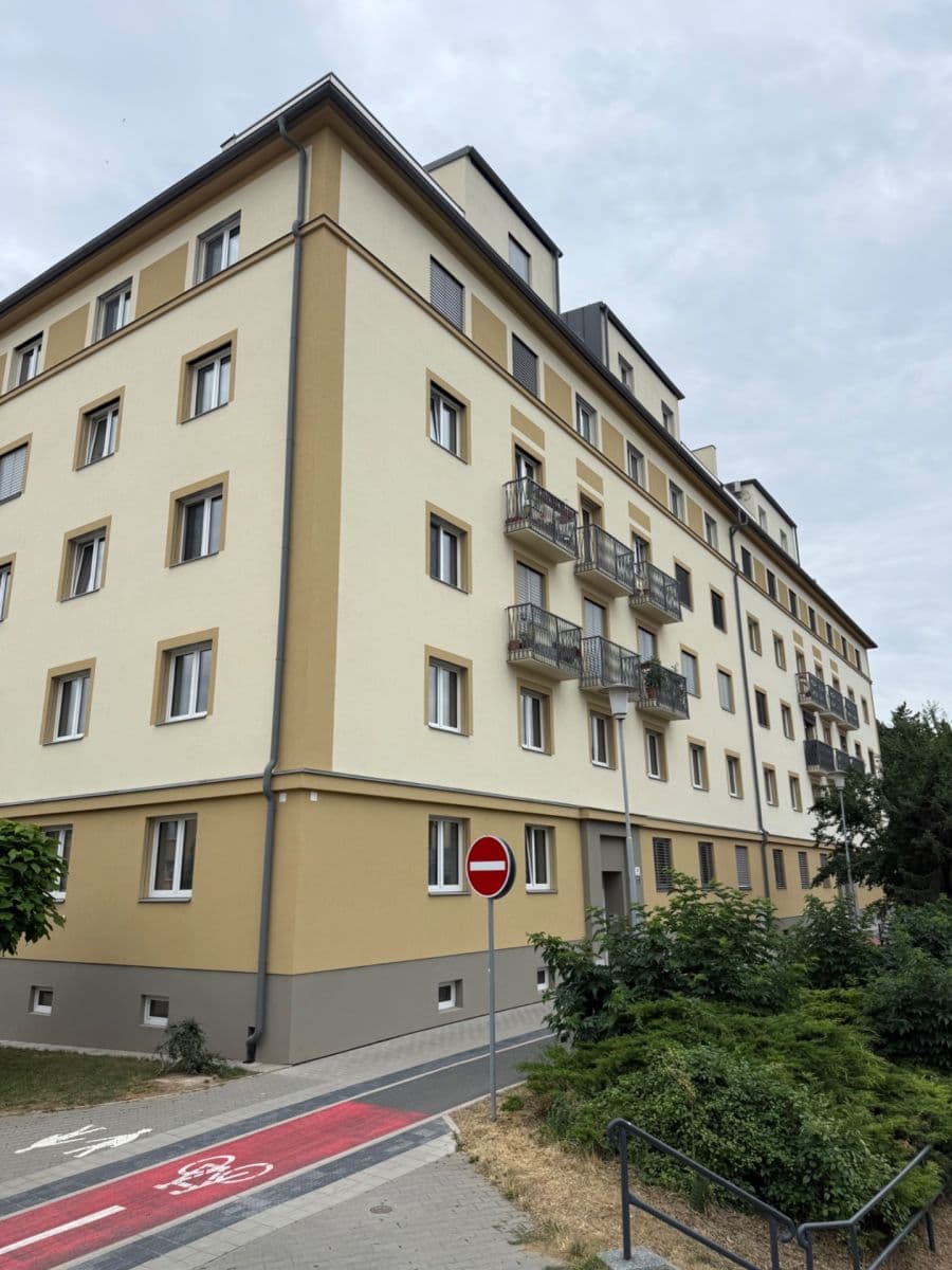 Pronájem bytu 2+kk 68 m², Renneská třída, Brno, Jihomoravský kraj Pronájem bytu 2+kk 68 m², Renneská třída, Brno, Jihomoravský kraj