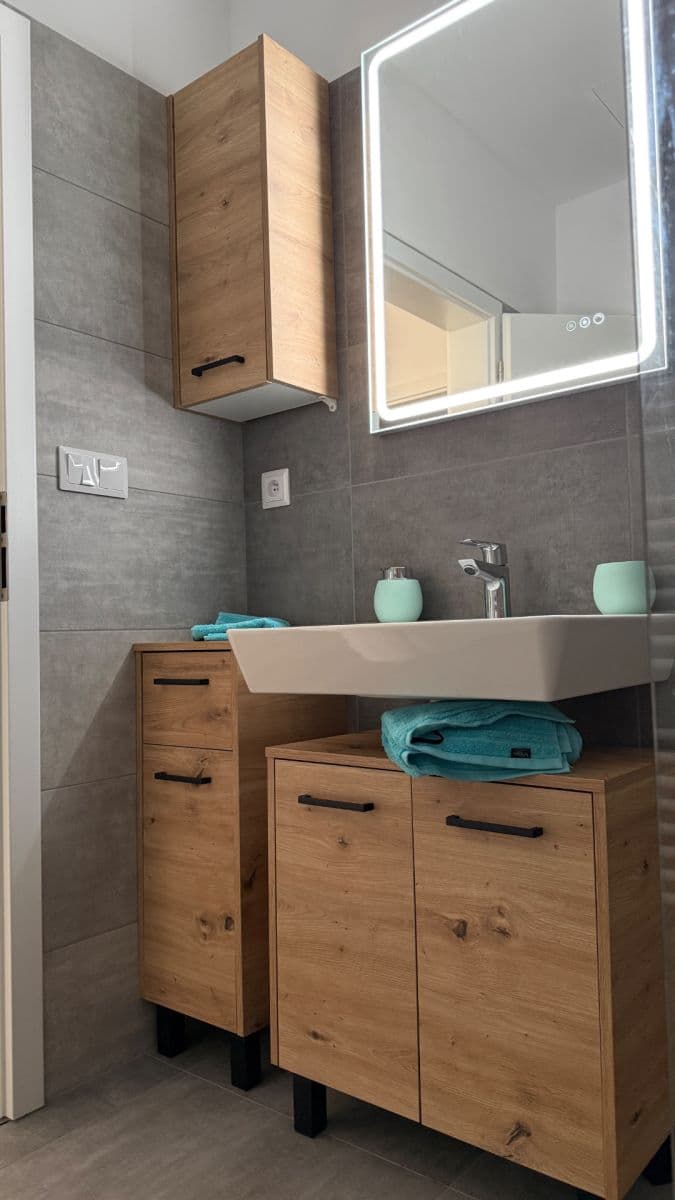 Pronájem bytu 1+kk 52 m², Ořechová, Ivančice, Jihomoravský kraj Pronájem bytu 1+kk 52 m², Ořechová, Ivančice, Jihomoravský kraj