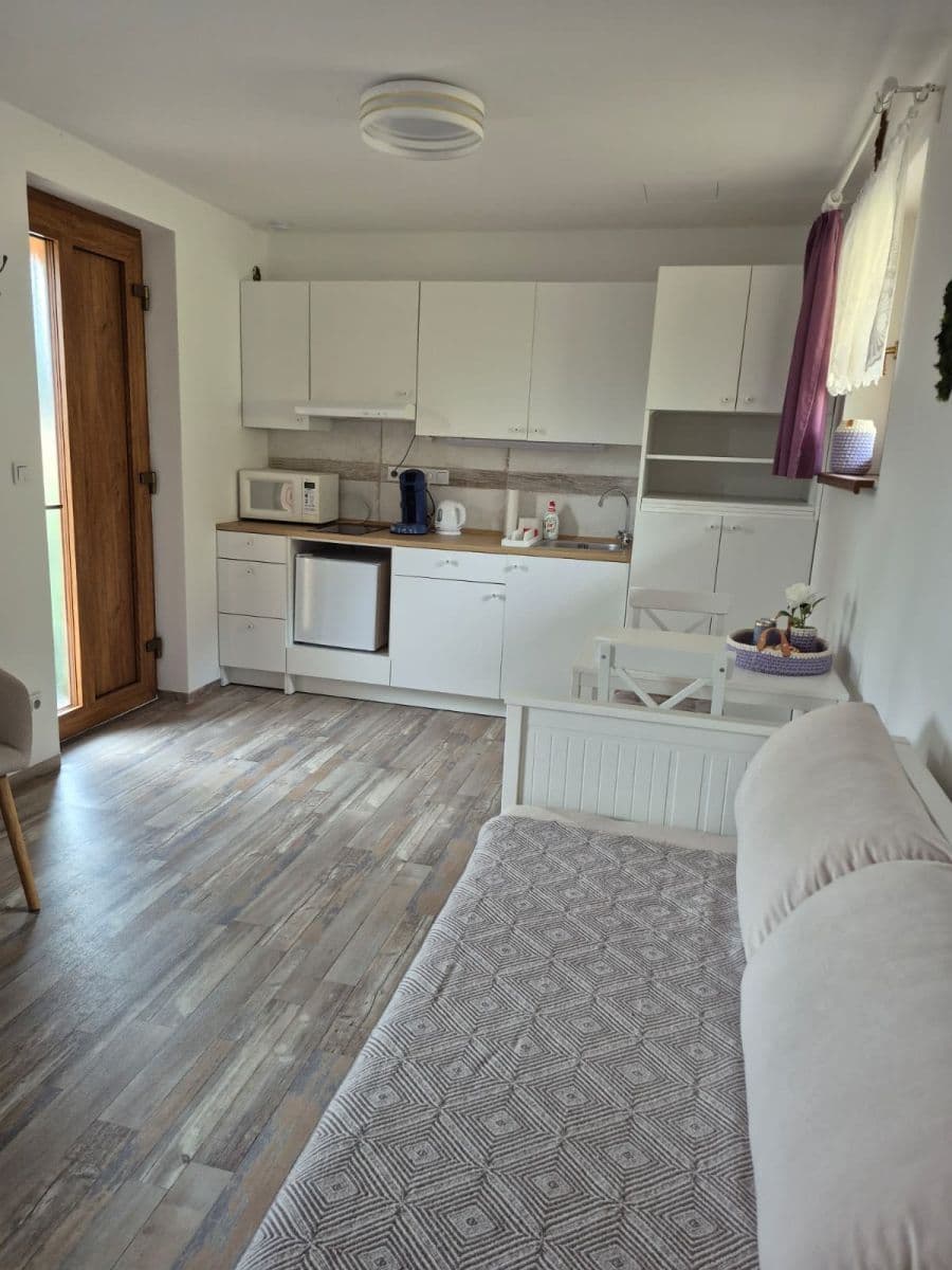 Pronájem kanceláře 25 m², Kostelecká, Praha, Praha Pronájem kanceláře 25 m², Kostelecká, Praha, Praha