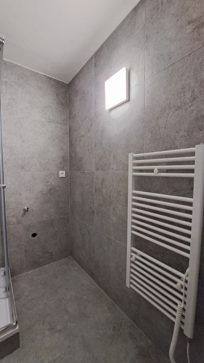 Pronájem bytu 3+1 75 m², Haklova, Hostivice, Středočeský kraj Pronájem bytu 3+1 75 m², Haklova, Hostivice, Středočeský kraj