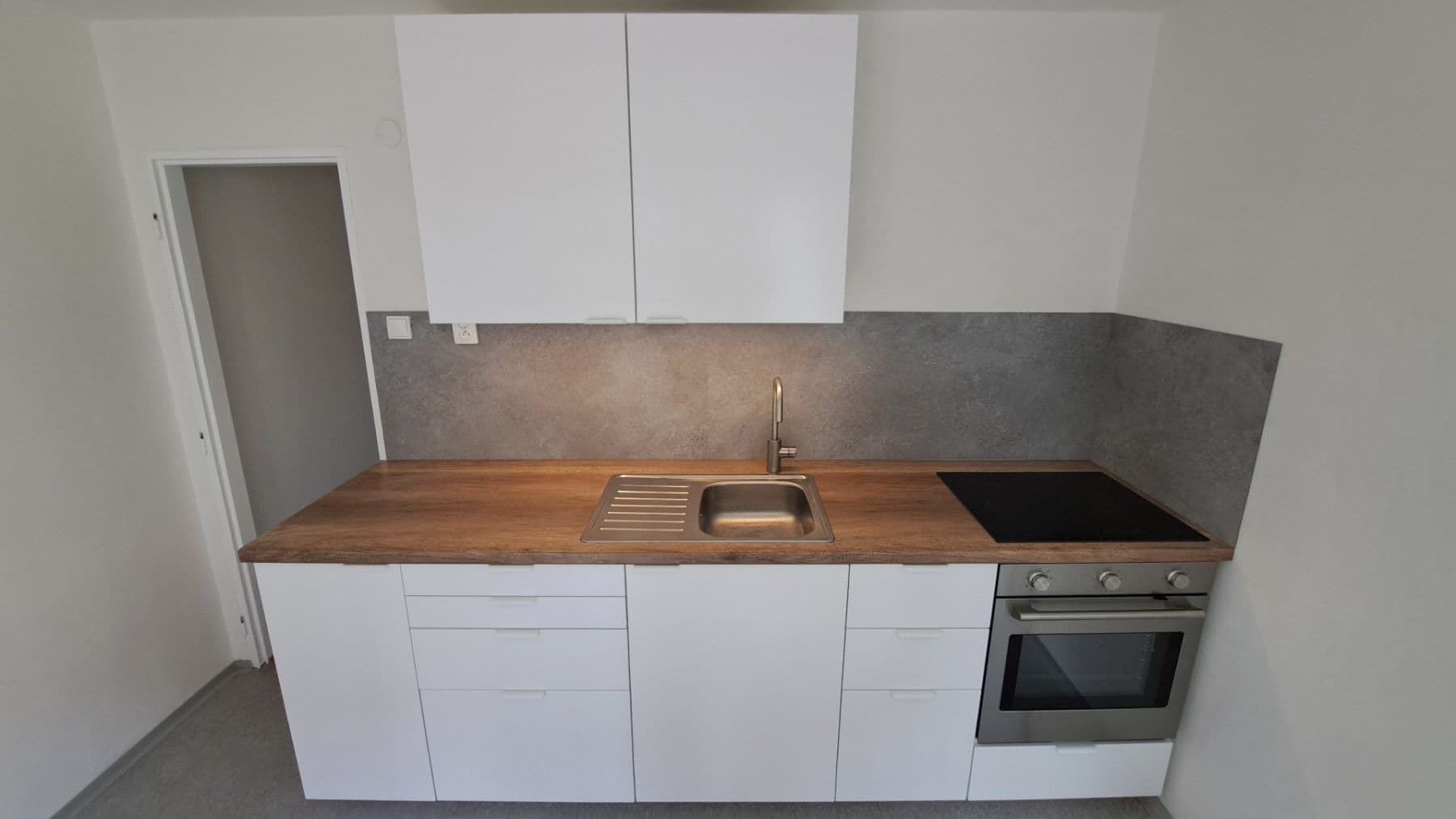 Pronájem bytu 3+1 75 m², Haklova, Hostivice, Středočeský kraj Pronájem bytu 3+1 75 m², Haklova, Hostivice, Středočeský kraj