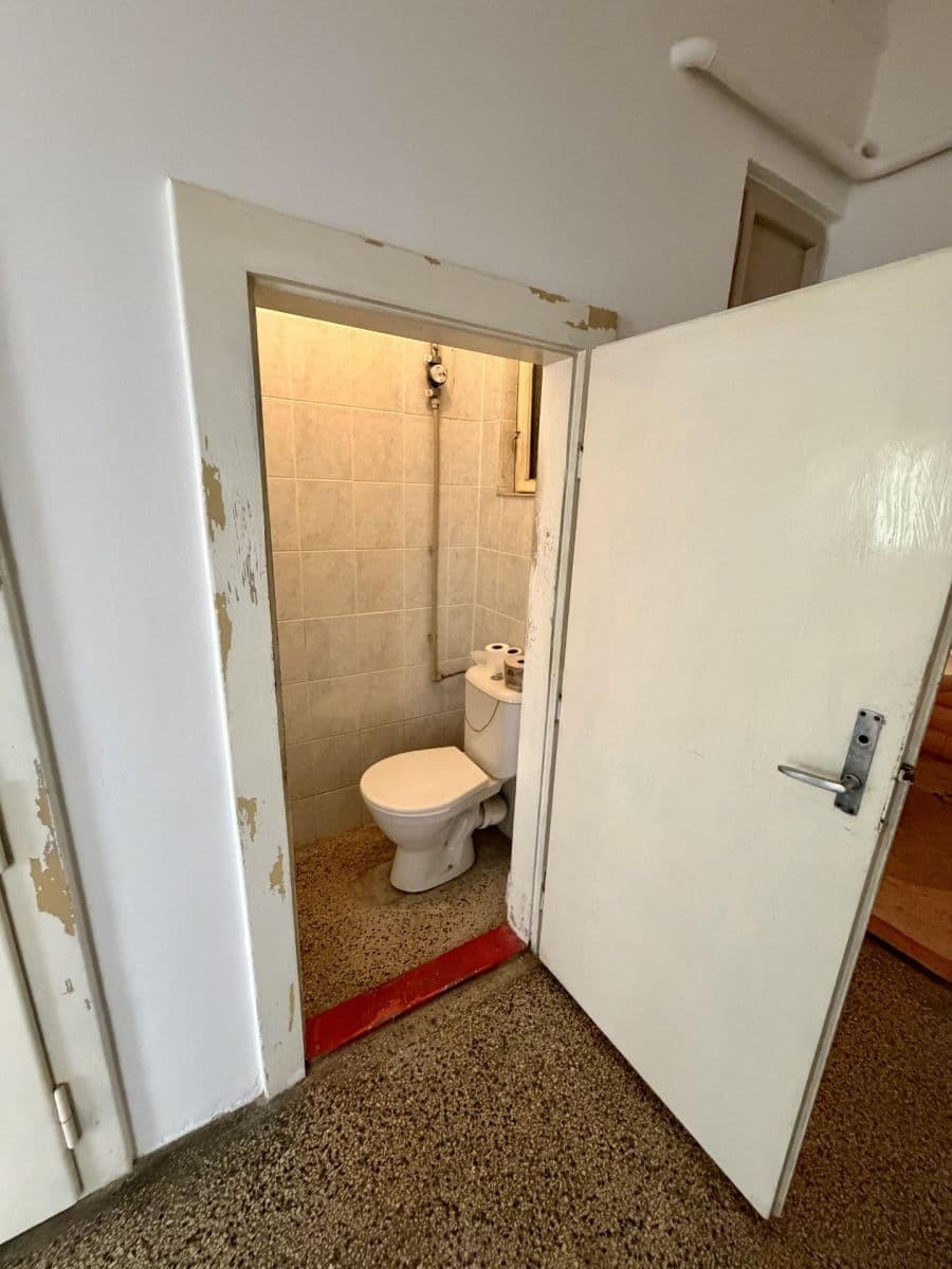Prodej bytu 2+1 80 m², Bílina, Ústecký kraj Prodej bytu 2+1 80 m², Bílina, Ústecký kraj