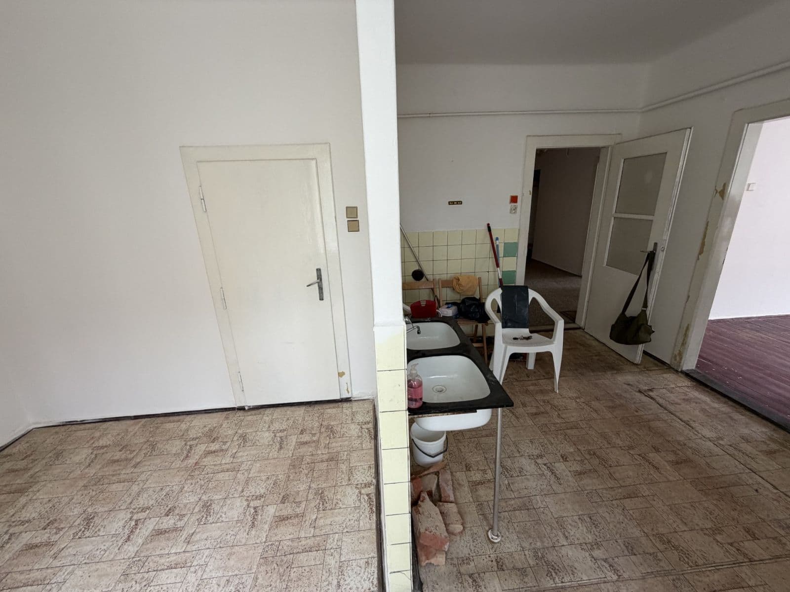 Prodej bytu 2+1 80 m², Bílina, Ústecký kraj Prodej bytu 2+1 80 m², Bílina, Ústecký kraj