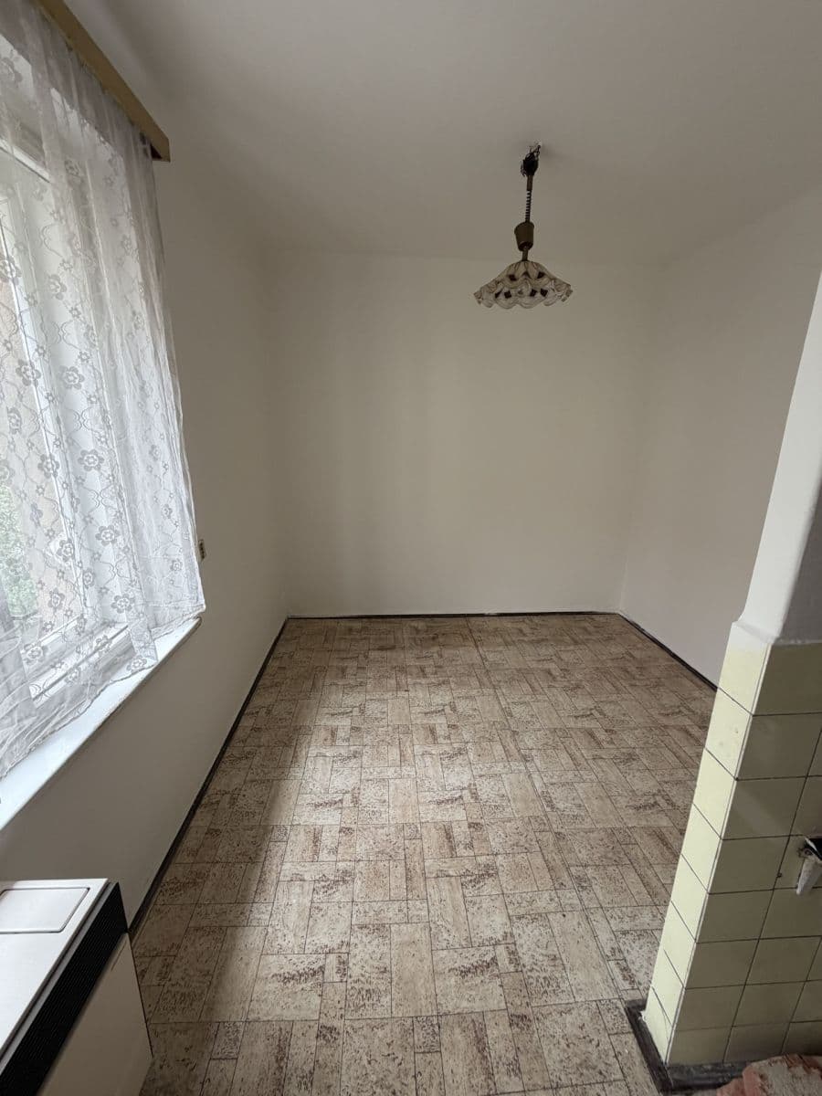 Prodej bytu 2+1 80 m², Bílina, Ústecký kraj Prodej bytu 2+1 80 m², Bílina, Ústecký kraj