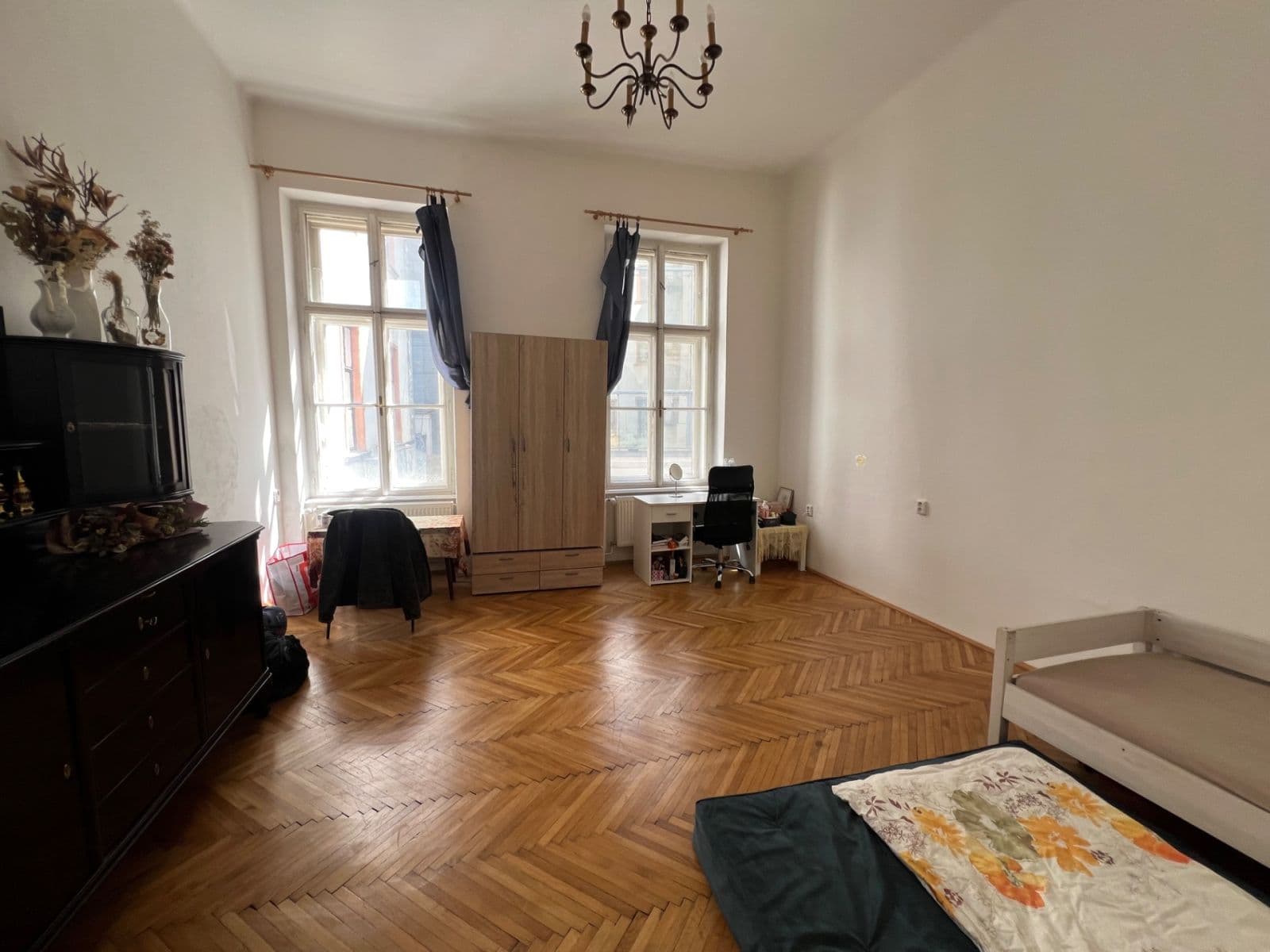 Pronájem bytu 2+1 94 m², náměstí Svobody, Brno, Jihomoravský kraj Pronájem bytu 2+1 94 m², náměstí Svobody, Brno, Jihomoravský kraj