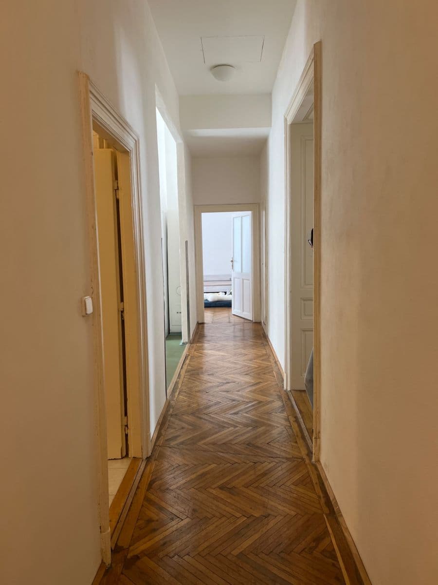 Pronájem bytu 2+1 94 m², náměstí Svobody, Brno, Jihomoravský kraj Pronájem bytu 2+1 94 m², náměstí Svobody, Brno, Jihomoravský kraj