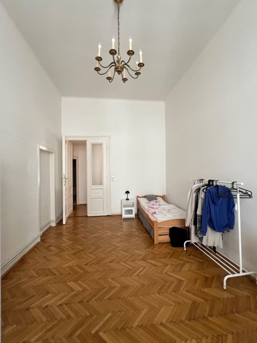 Pronájem bytu 2+1 94 m², náměstí Svobody, Brno, Jihomoravský kraj Pronájem bytu 2+1 94 m², náměstí Svobody, Brno, Jihomoravský kraj