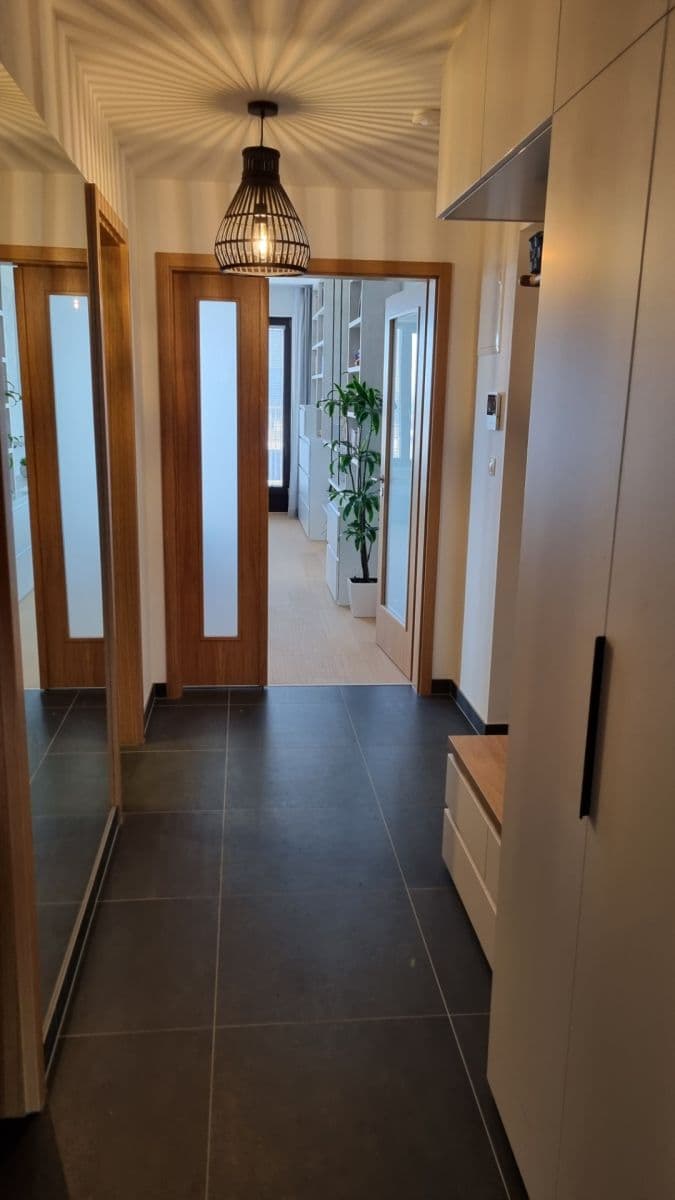 Pronájem bytu 3+kk 99 m², K Beranovu, Praha, Praha Pronájem bytu 3+kk 99 m², K Beranovu, Praha, Praha