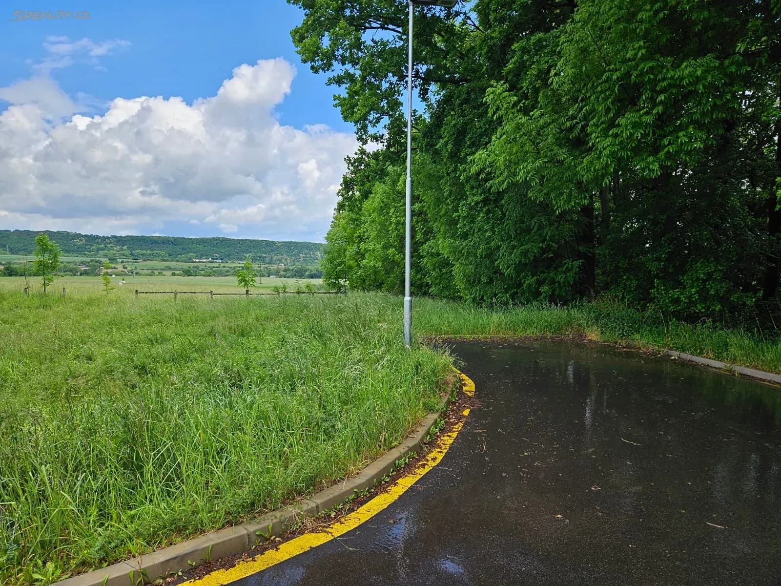 Prodej pozemku 914 m², Skuhrov, Středočeský kraj Prodej pozemku 914 m², Skuhrov, Středočeský kraj