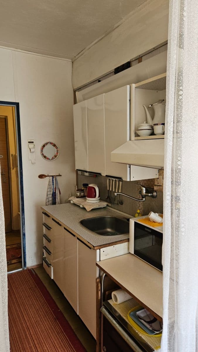 Pronájem bytu 1+kk 33 m², Na Kopci, Jihlava, Kraj Vysočina Pronájem bytu 1+kk 33 m², Na Kopci, Jihlava, Kraj Vysočina