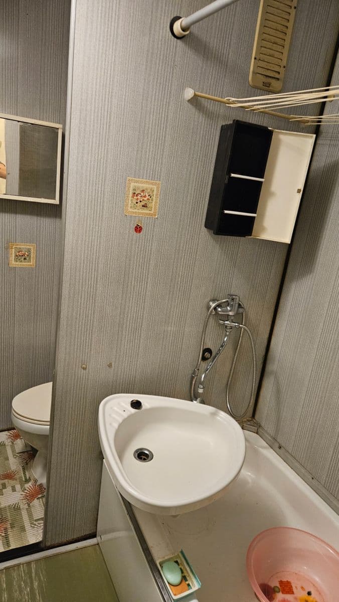 Pronájem bytu 1+kk 33 m², Na Kopci, Jihlava, Kraj Vysočina Pronájem bytu 1+kk 33 m², Na Kopci, Jihlava, Kraj Vysočina