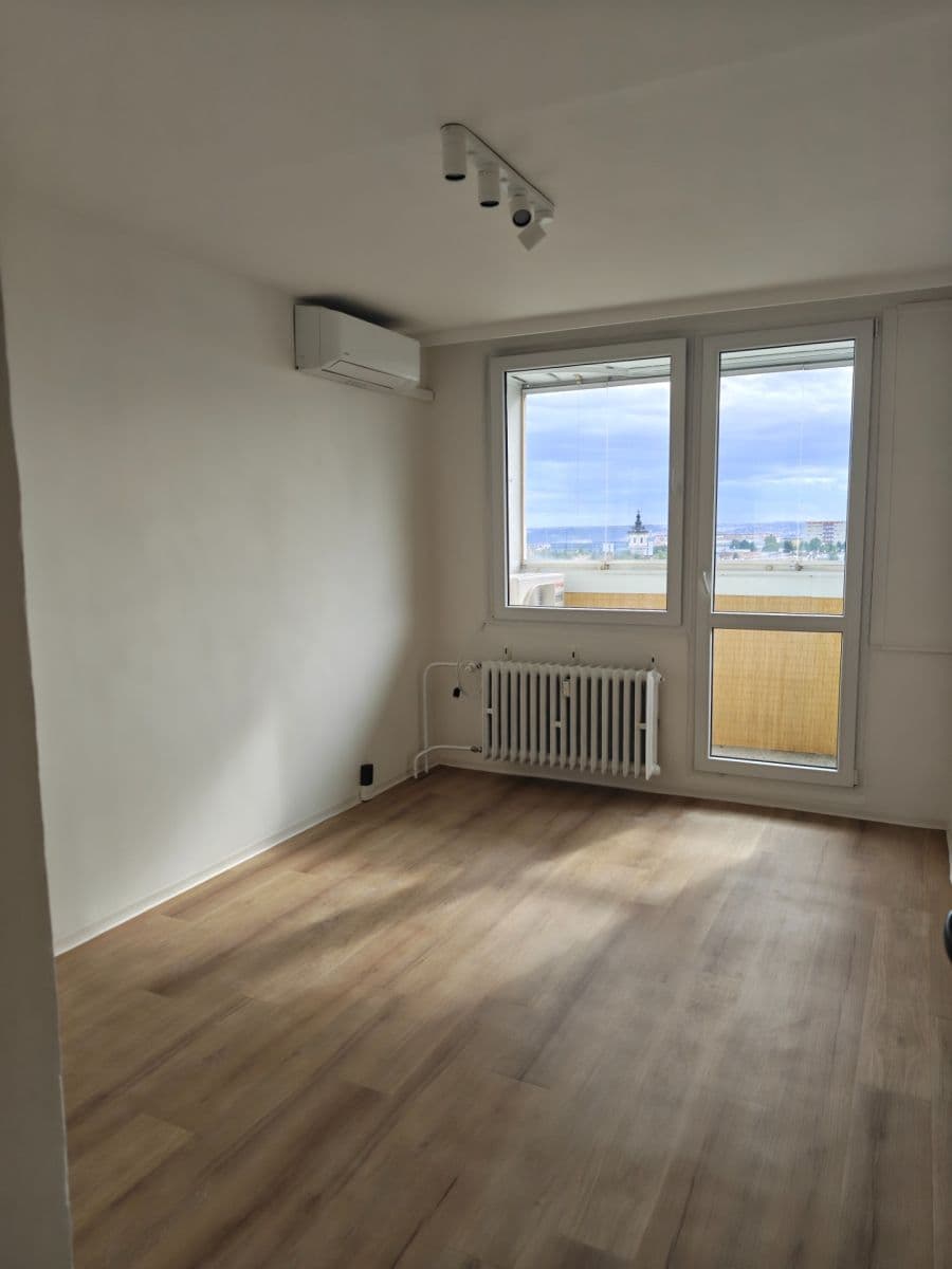 Pronájem bytu 3+1 66 m², Bedřichovská, Praha, Praha Pronájem bytu 3+1 66 m², Bedřichovská, Praha, Praha