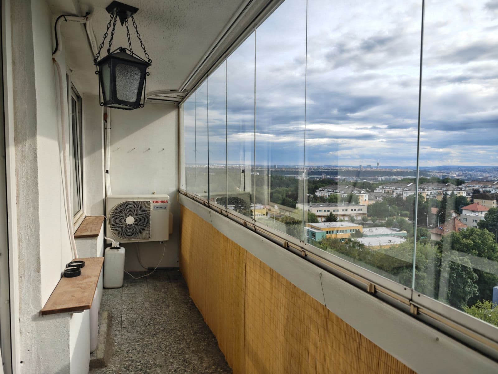 Pronájem bytu 3+1 66 m², Bedřichovská, Praha, Praha Pronájem bytu 3+1 66 m², Bedřichovská, Praha, Praha