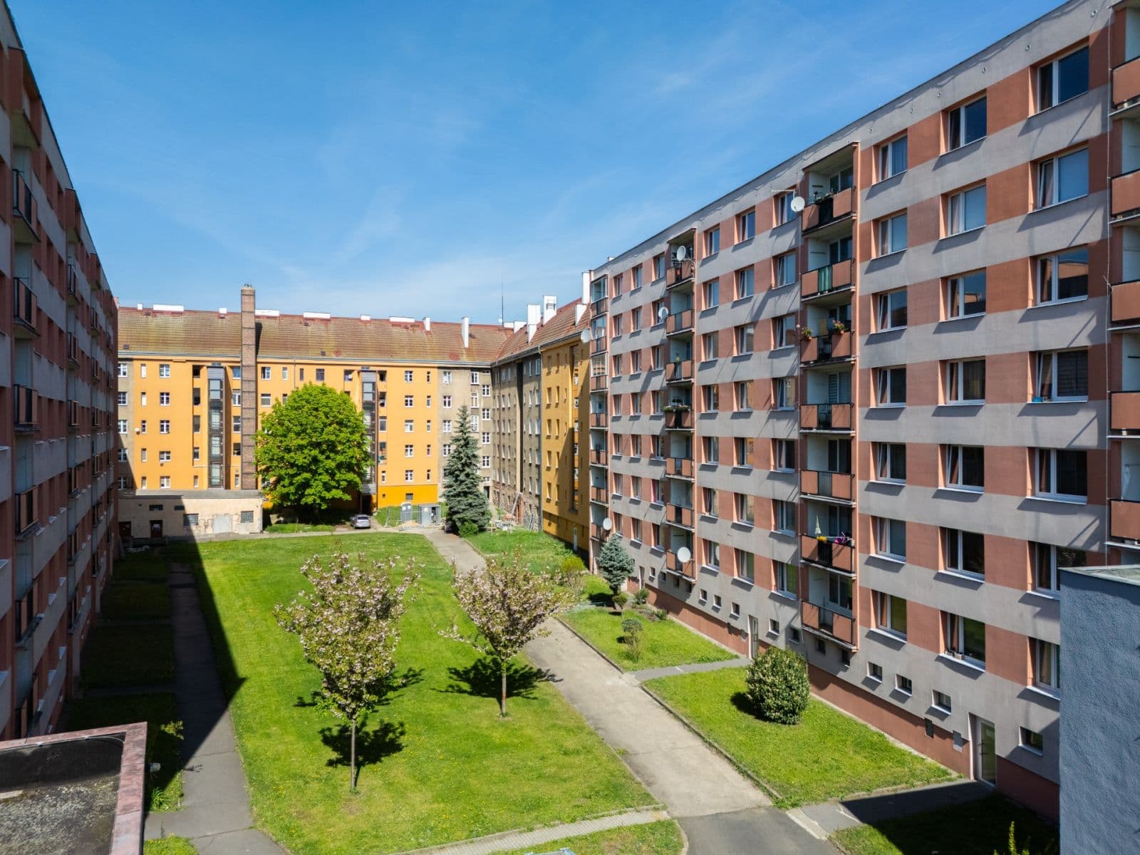 Prodej bytu 1+1 43 m², U Vlastního krbu, Teplice, Ústecký kraj Prodej bytu 1+1 43 m², U Vlastního krbu, Teplice, Ústecký kraj