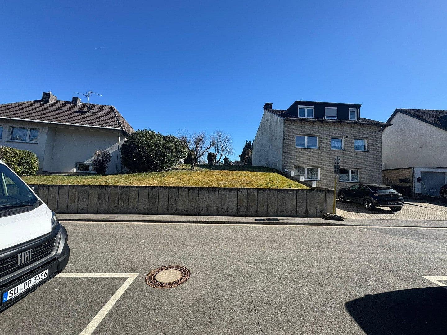 Prodej pozemku 411 m², Tombergerstr. 5 A, Rheinbach, Severní Porýní-Vestfálsko Prodej pozemku 411 m², Tombergerstr. 5 A, Rheinbach, Severní Porýní-Vestfálsko