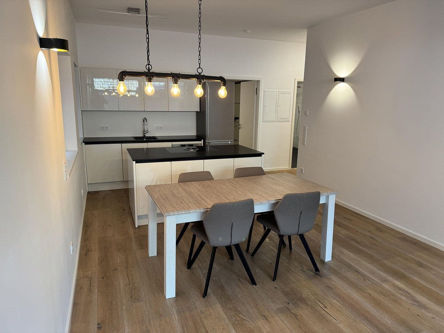 Prodej bytu 2+1 56 m², Falkertstr. 4, Stuttgart, Bádensko-Württembersko Prodej bytu 2+1 56 m², Falkertstr. 4, Stuttgart, Bádensko-Württembersko