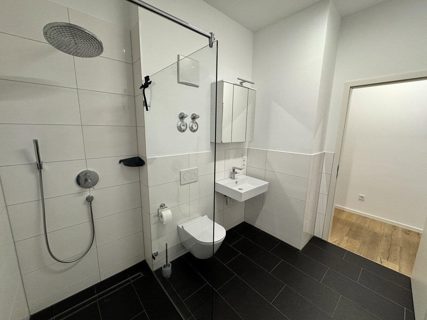 Prodej bytu 2+1 56 m², Falkertstr. 4, Stuttgart, Bádensko-Württembersko Prodej bytu 2+1 56 m², Falkertstr. 4, Stuttgart, Bádensko-Württembersko