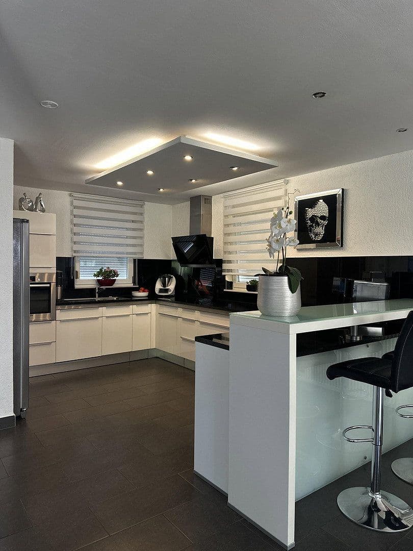 Prodej domu 128 m², pozemek 450 m², Wildberg, Bádensko-Württembersko Prodej domu 128 m², pozemek 450 m², Wildberg, Bádensko-Württembersko