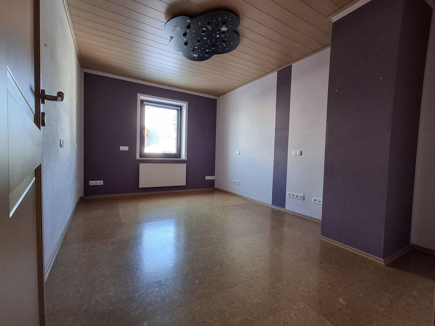 Prodej domu 159 m², pozemek 300 m², Dorfstr. 52, Haundorf, Bavorsko Prodej domu 159 m², pozemek 300 m², Dorfstr. 52, Haundorf, Bavorsko