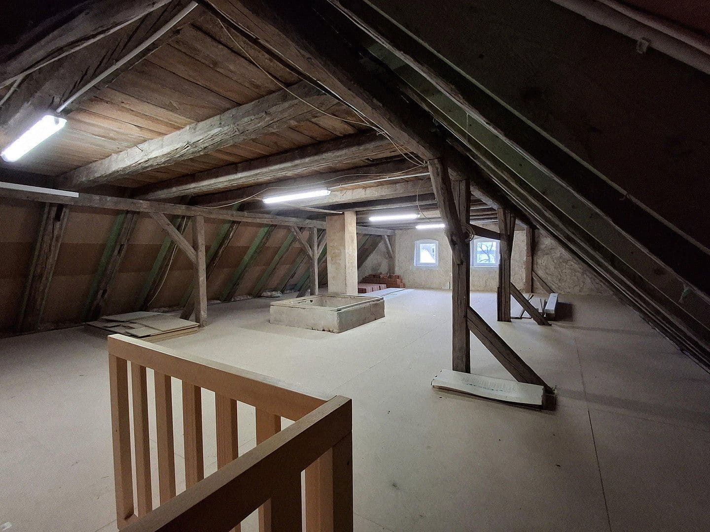 Prodej domu 159 m², pozemek 300 m², Dorfstr. 52, Haundorf, Bavorsko Prodej domu 159 m², pozemek 300 m², Dorfstr. 52, Haundorf, Bavorsko