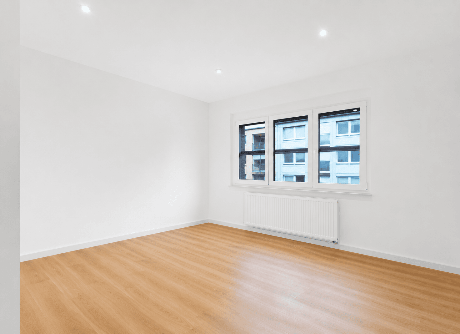 Pronájem bytu 2+1 50 m², Zimmerstraße 7, Düsseldorf, Severní Porýní-Vestfálsko Pronájem bytu 2+1 50 m², Zimmerstraße 7, Düsseldorf, Severní Porýní-Vestfálsko