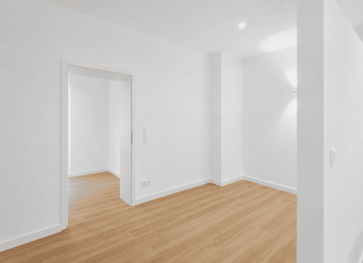 Pronájem bytu 2+1 50 m², Zimmerstraße 7, Düsseldorf, Severní Porýní-Vestfálsko Pronájem bytu 2+1 50 m², Zimmerstraße 7, Düsseldorf, Severní Porýní-Vestfálsko