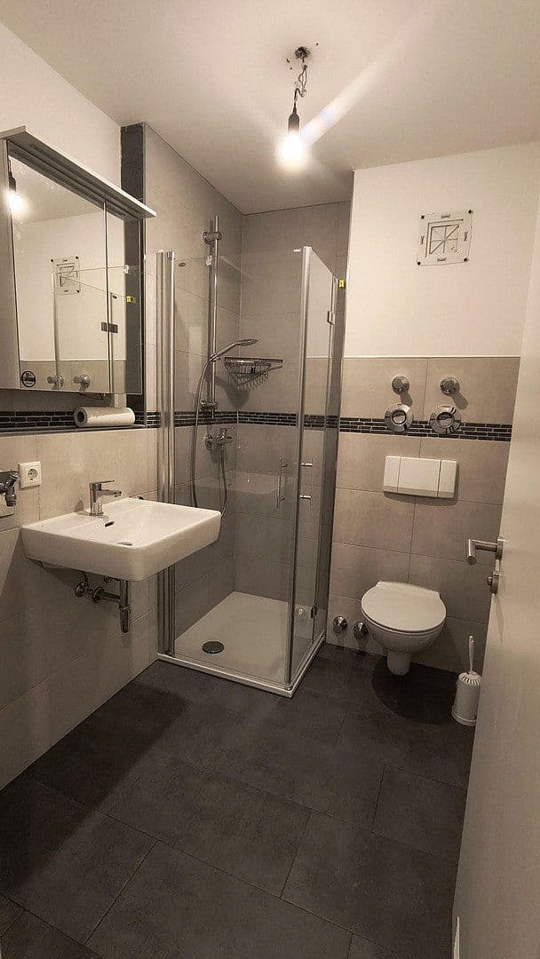 Pronájem bytu 1+1 35 m², Charles-von-Lindbergh-Straße 8 , 93049 Regensburg, Regensburg, Bavorsko Pronájem bytu 1+1 35 m², Charles-von-Lindbergh-Straße 8 , 93049 Regensburg, Regensburg, Bavorsko