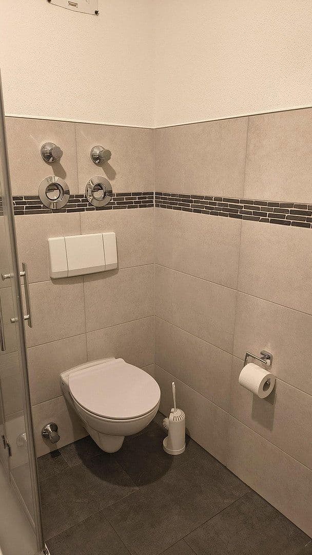 Pronájem bytu 1+1 35 m², Charles-von-Lindbergh-Straße 8 , 93049 Regensburg, Regensburg, Bavorsko Pronájem bytu 1+1 35 m², Charles-von-Lindbergh-Straße 8 , 93049 Regensburg, Regensburg, Bavorsko