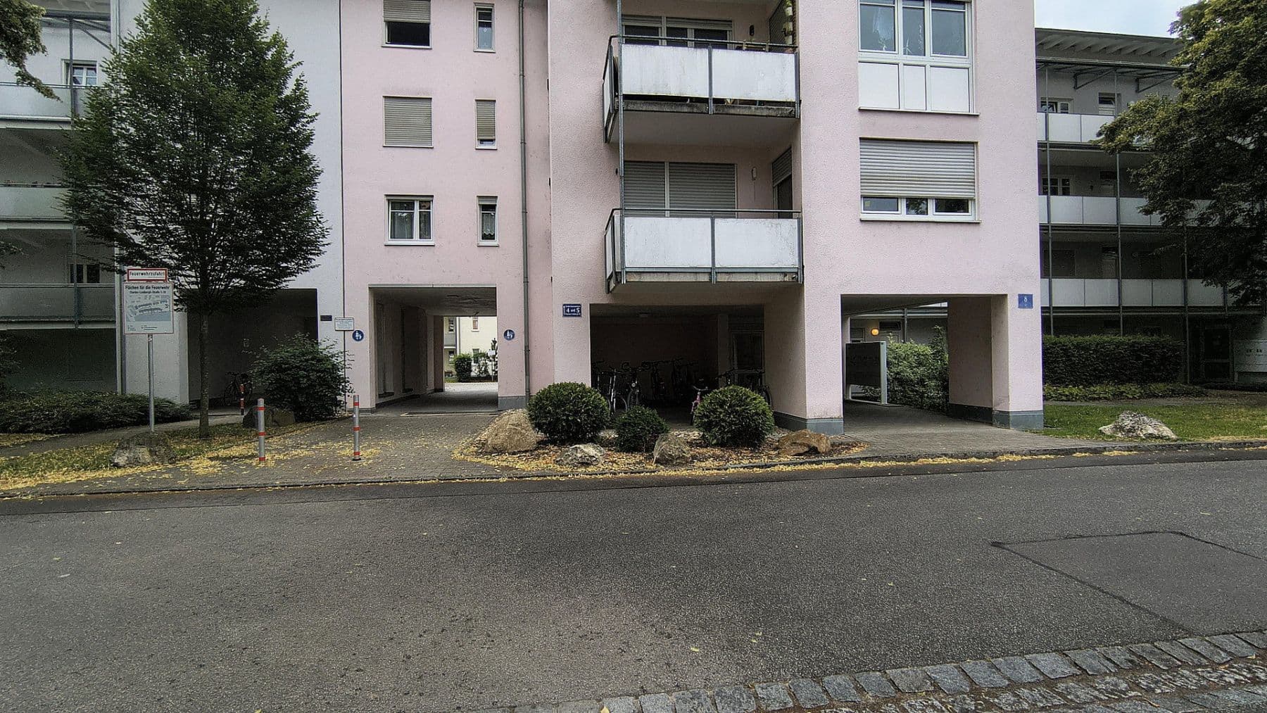 Pronájem bytu 1+1 35 m², Charles-von-Lindbergh-Straße 8 , 93049 Regensburg, Regensburg, Bavorsko Pronájem bytu 1+1 35 m², Charles-von-Lindbergh-Straße 8 , 93049 Regensburg, Regensburg, Bavorsko