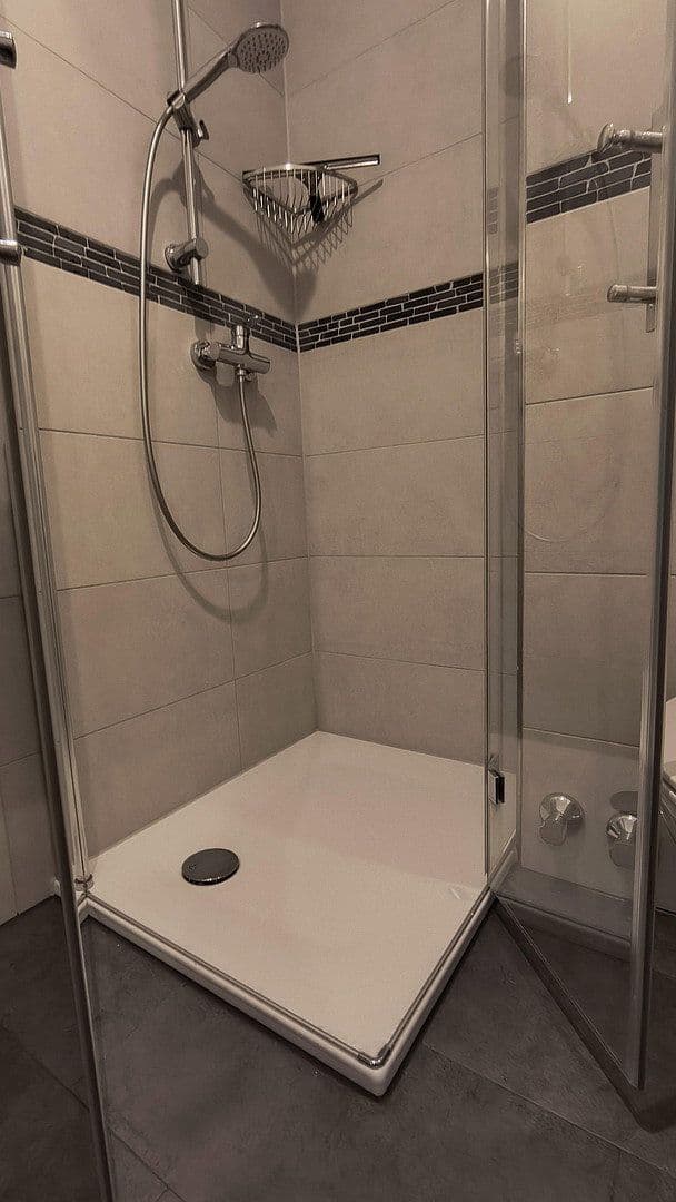 Pronájem bytu 1+1 35 m², Charles-von-Lindbergh-Straße 8 , 93049 Regensburg, Regensburg, Bavorsko Pronájem bytu 1+1 35 m², Charles-von-Lindbergh-Straße 8 , 93049 Regensburg, Regensburg, Bavorsko