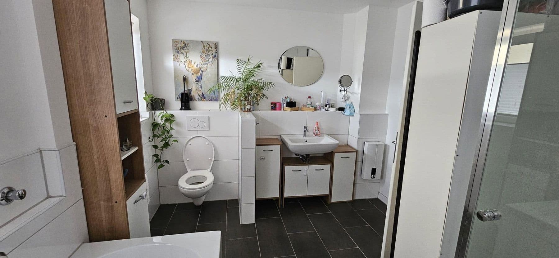 Pronájem bytu 4+1 104 m², Hauptstr. 223, Heiligenhaus, Severní Porýní-Vestfálsko Pronájem bytu 4+1 104 m², Hauptstr. 223, Heiligenhaus, Severní Porýní-Vestfálsko