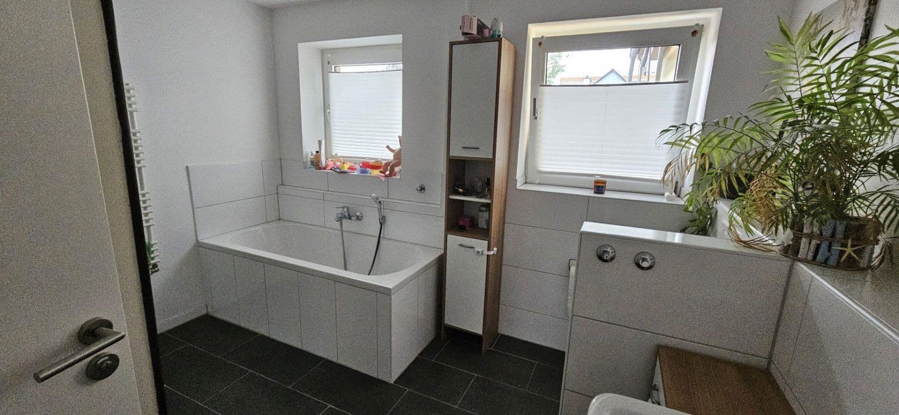 Pronájem bytu 4+1 104 m², Hauptstr. 223, Heiligenhaus, Severní Porýní-Vestfálsko Pronájem bytu 4+1 104 m², Hauptstr. 223, Heiligenhaus, Severní Porýní-Vestfálsko