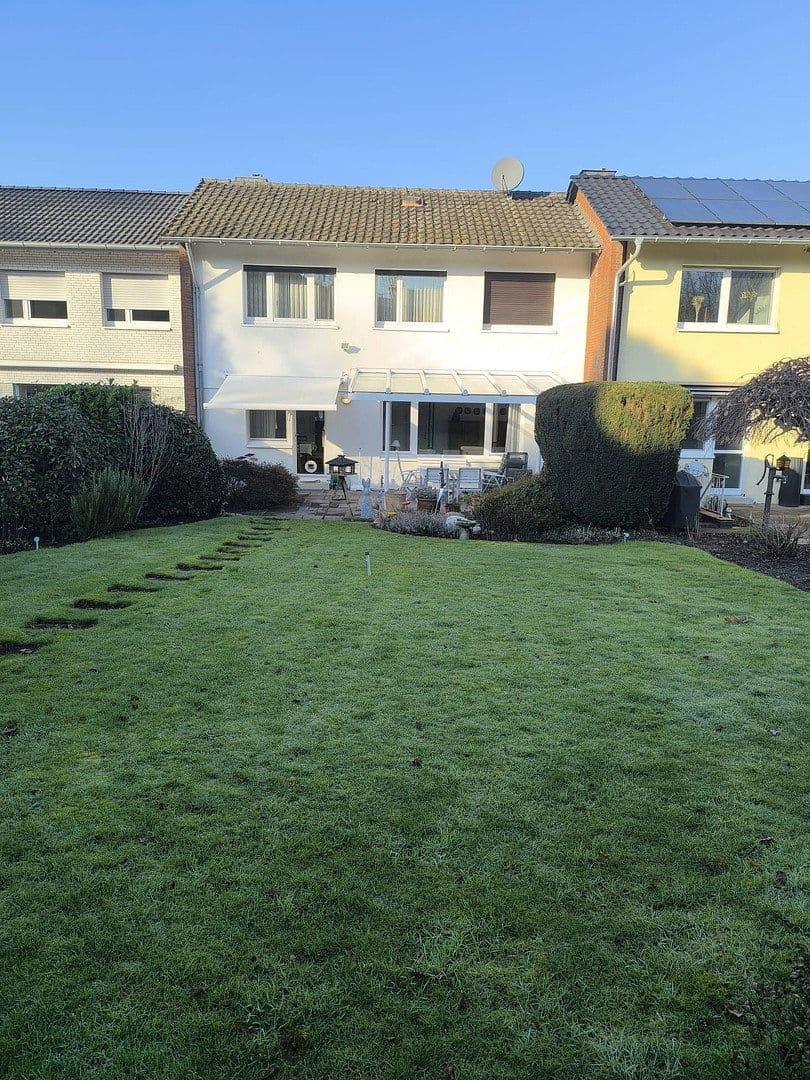 Prodej domu 118 m², pozemek 413 m², Herten, Severní Porýní-Vestfálsko Prodej domu 118 m², pozemek 413 m², Herten, Severní Porýní-Vestfálsko