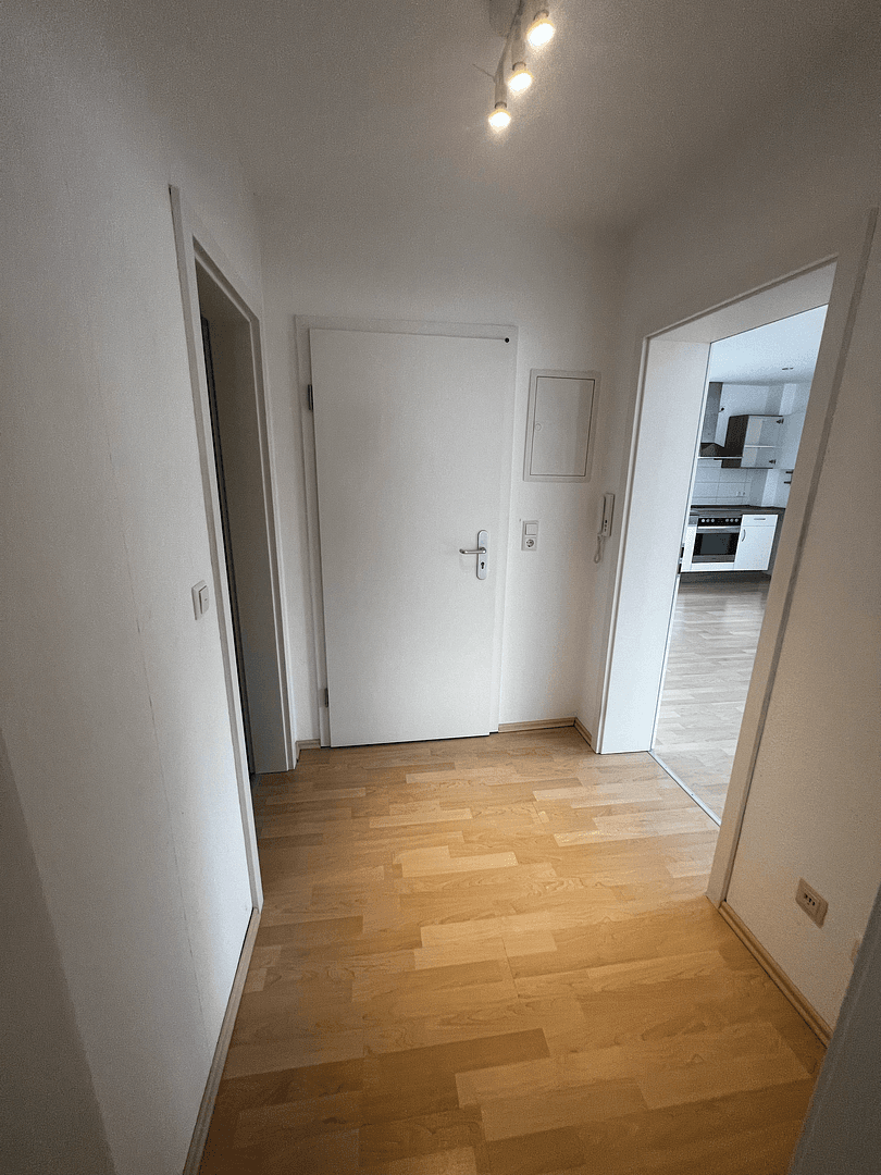 Pronájem bytu 2+1 60 m², Mühlhausener Straße 49, Östringen, Bádensko-Württembersko Pronájem bytu 2+1 60 m², Mühlhausener Straße 49, Östringen, Bádensko-Württembersko