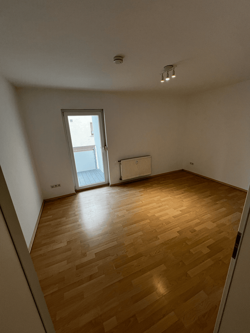 Pronájem bytu 2+1 60 m², Mühlhausener Straße 49, Östringen, Bádensko-Württembersko Pronájem bytu 2+1 60 m², Mühlhausener Straße 49, Östringen, Bádensko-Württembersko
