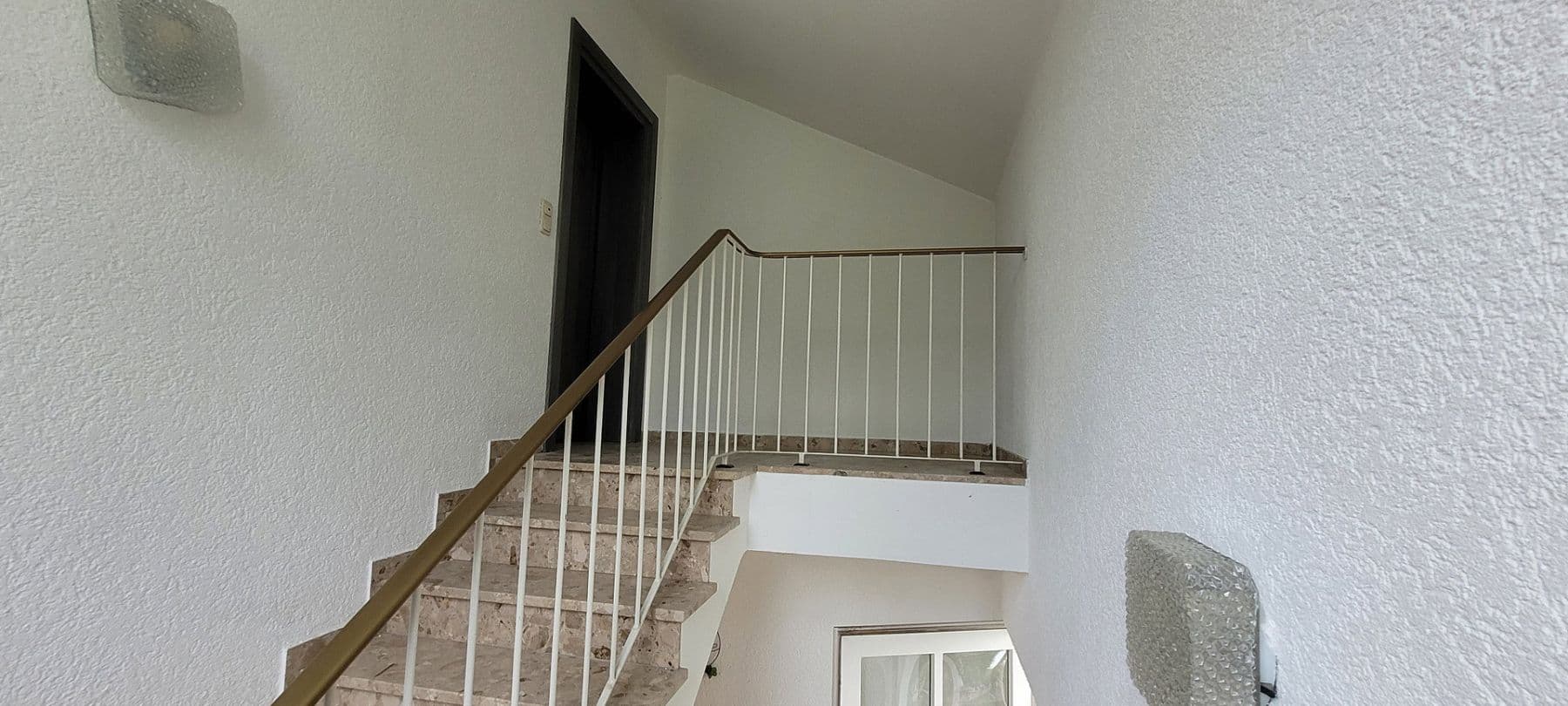 Prodej bytu 4+1 88 m², Bad Pyrmont, Dolní Sasko Prodej bytu 4+1 88 m², Bad Pyrmont, Dolní Sasko
