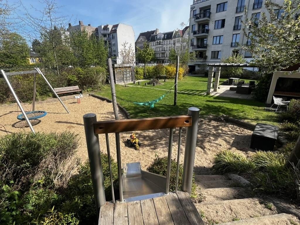 Prodej bytu 5+1 146 m², Berlin, Berlín Prodej bytu 5+1 146 m², Berlin, Berlín