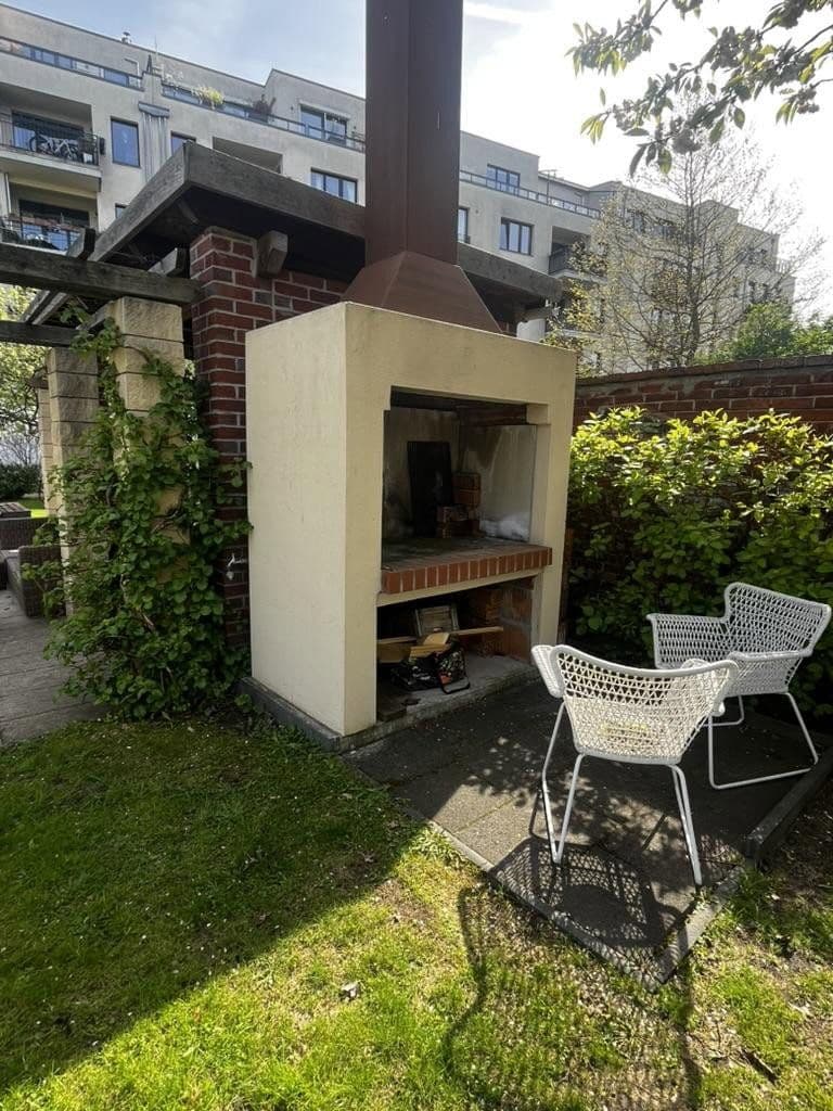 Prodej bytu 5+1 146 m², Berlin, Berlín Prodej bytu 5+1 146 m², Berlin, Berlín
