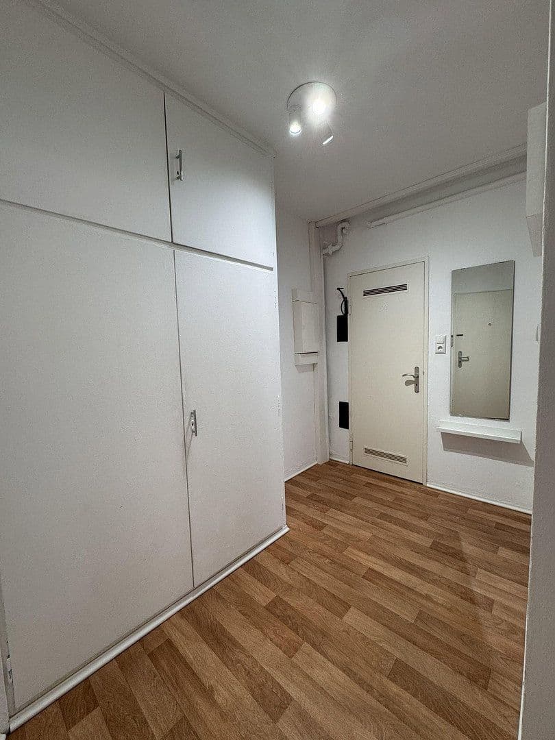 Pronájem bytu 1+1 37 m², Mannheim, Bádensko-Württembersko Pronájem bytu 1+1 37 m², Mannheim, Bádensko-Württembersko