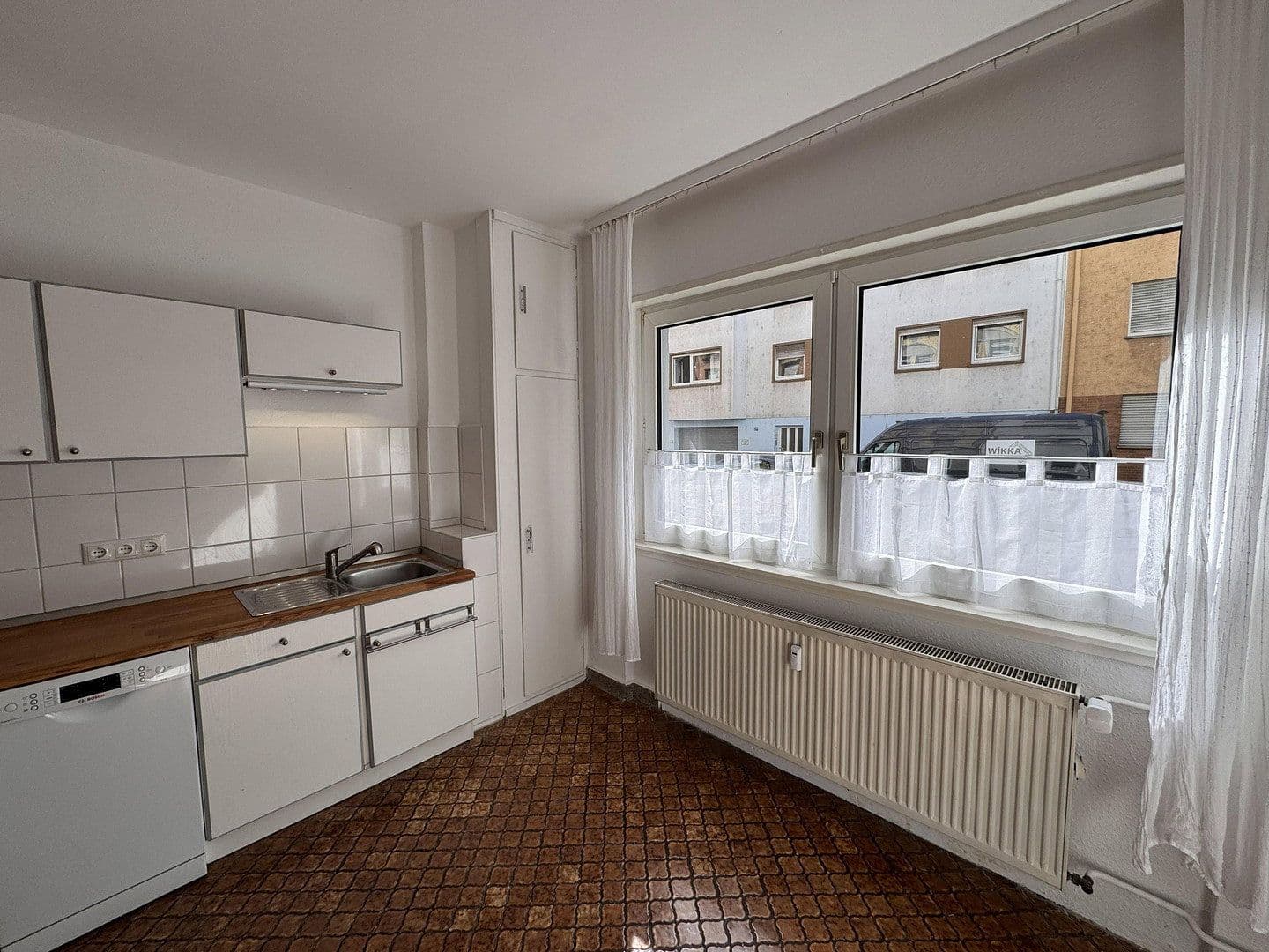 Pronájem bytu 1+1 37 m², Mannheim, Bádensko-Württembersko Pronájem bytu 1+1 37 m², Mannheim, Bádensko-Württembersko