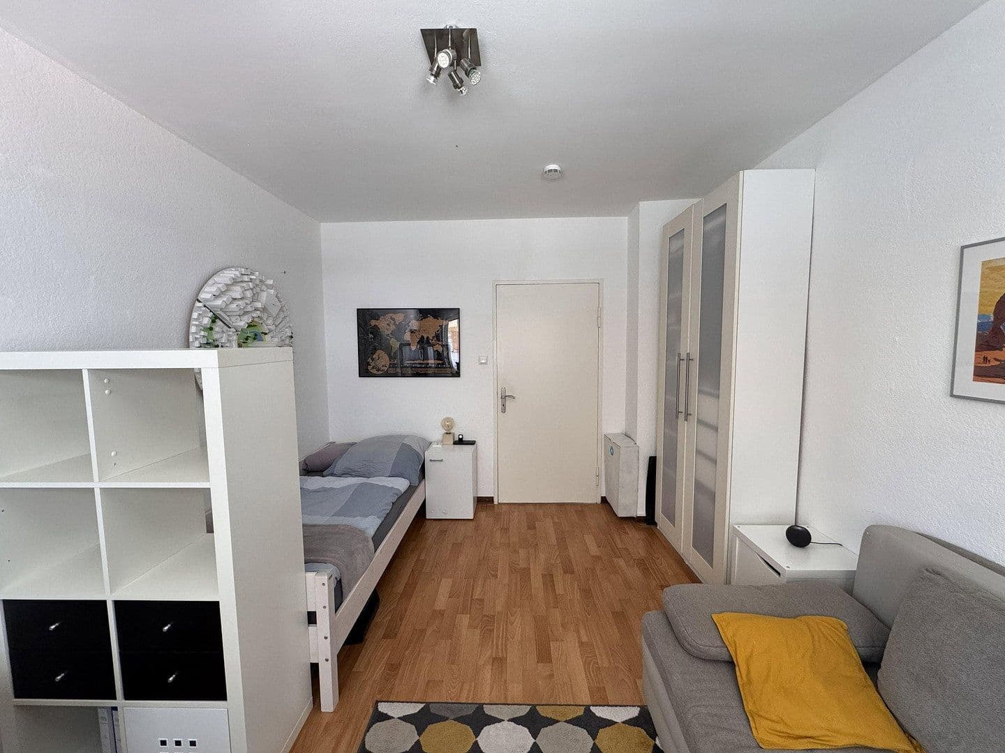 Pronájem bytu 1+1 37 m², Mannheim, Bádensko-Württembersko Pronájem bytu 1+1 37 m², Mannheim, Bádensko-Württembersko