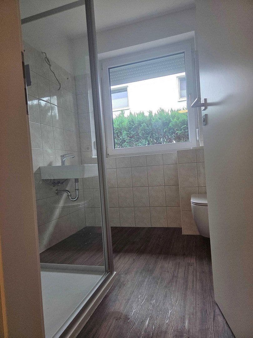 Pronájem bytu 2+1 64 m², Anemonenstraße 4, Neubrandenburg, Mecklenburg-Vorpommern Pronájem bytu 2+1 64 m², Anemonenstraße 4, Neubrandenburg, Mecklenburg-Vorpommern