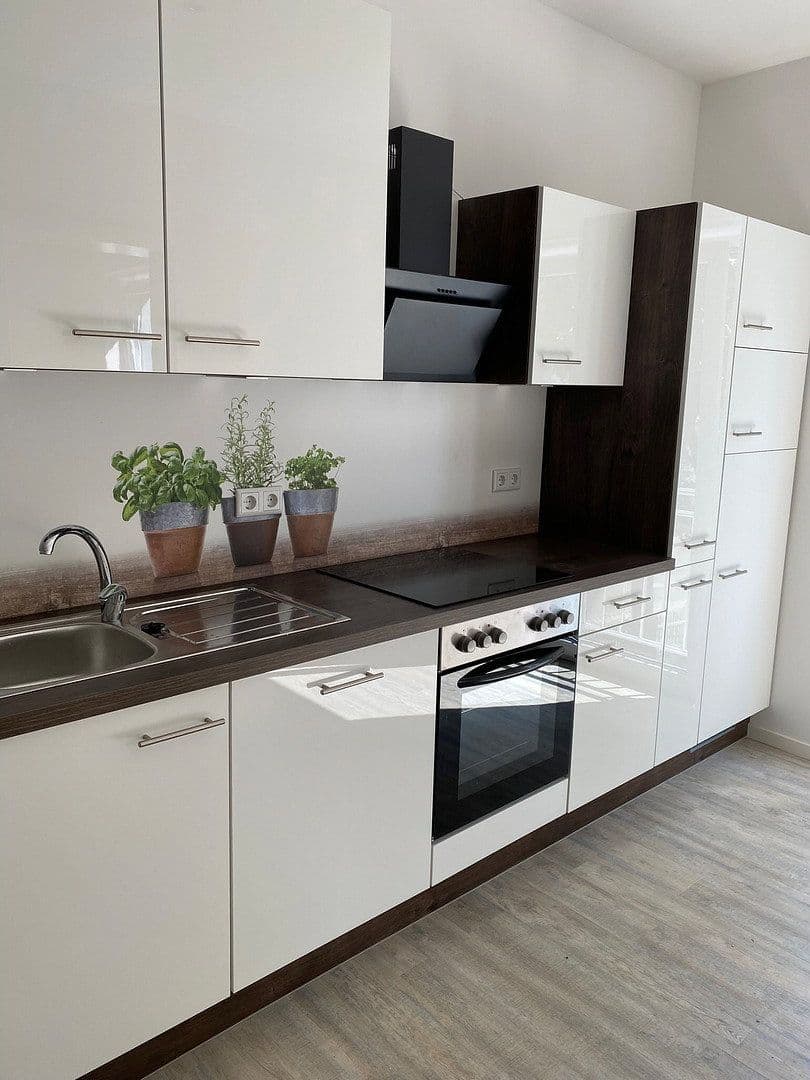 Pronájem bytu 3+1 69 m², Augsburg, Bavorsko Pronájem bytu 3+1 69 m², Augsburg, Bavorsko
